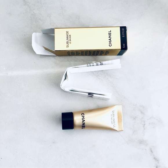 🆕 NWT 🌹 5-piece Chanel bundle with Limited Edition charm and hand cream - Picture 5 of 8